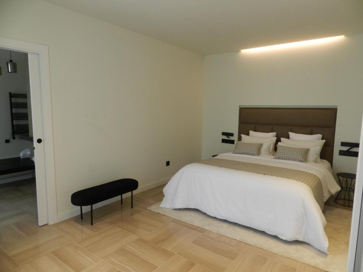 Hotel Manel Martorell Exteriör bild